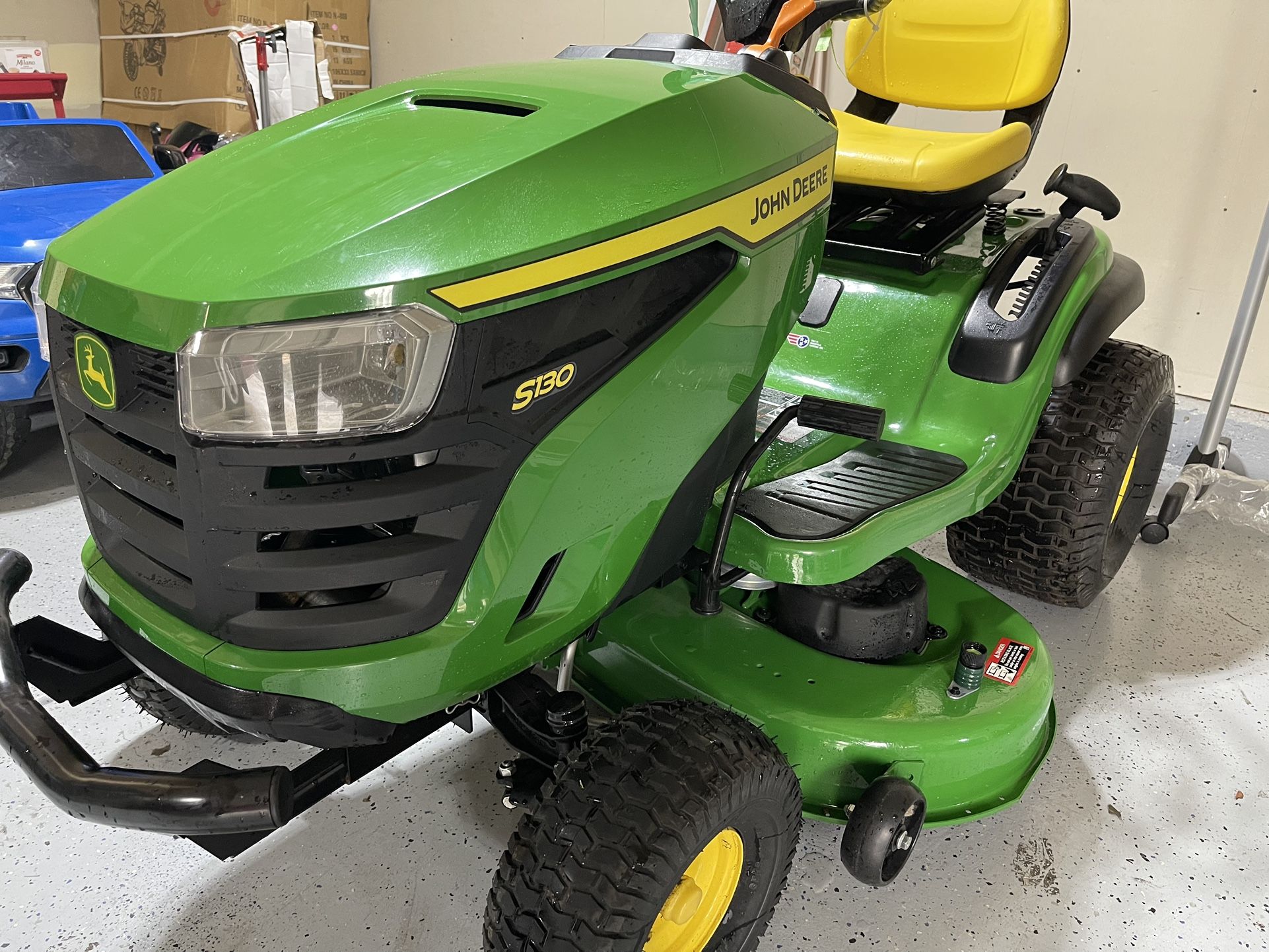 John Deere riding mower S130 With Mulching Kit for Sale in Bolingbrook, IL OfferUp