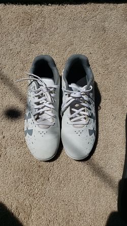 Under Armour baseball cleats 3.5Y
