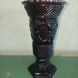 Vintage Avon 1876 Cape Cod Ruby Red Glass Footed Vase. 