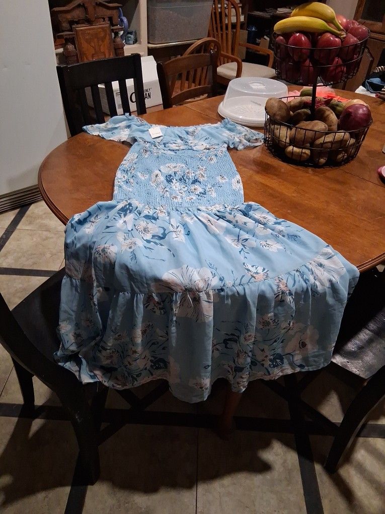 New DRESS  IT Streches IT S Like A Sise 7-8