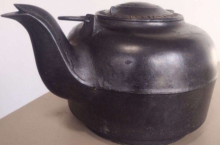 J.M.B. Davidson & Co. No. 9 Cast Iron Tea Kettle – Albany, N.Y.