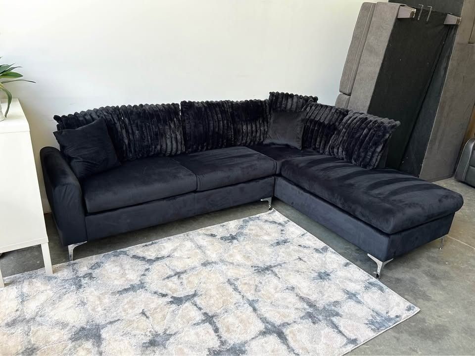 $545 Brand New Black L Shape Velvet Sofa With Cushions