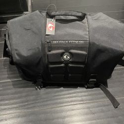 Six Pack Fitness Messenger Bag