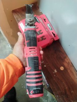Milwaukee multitool