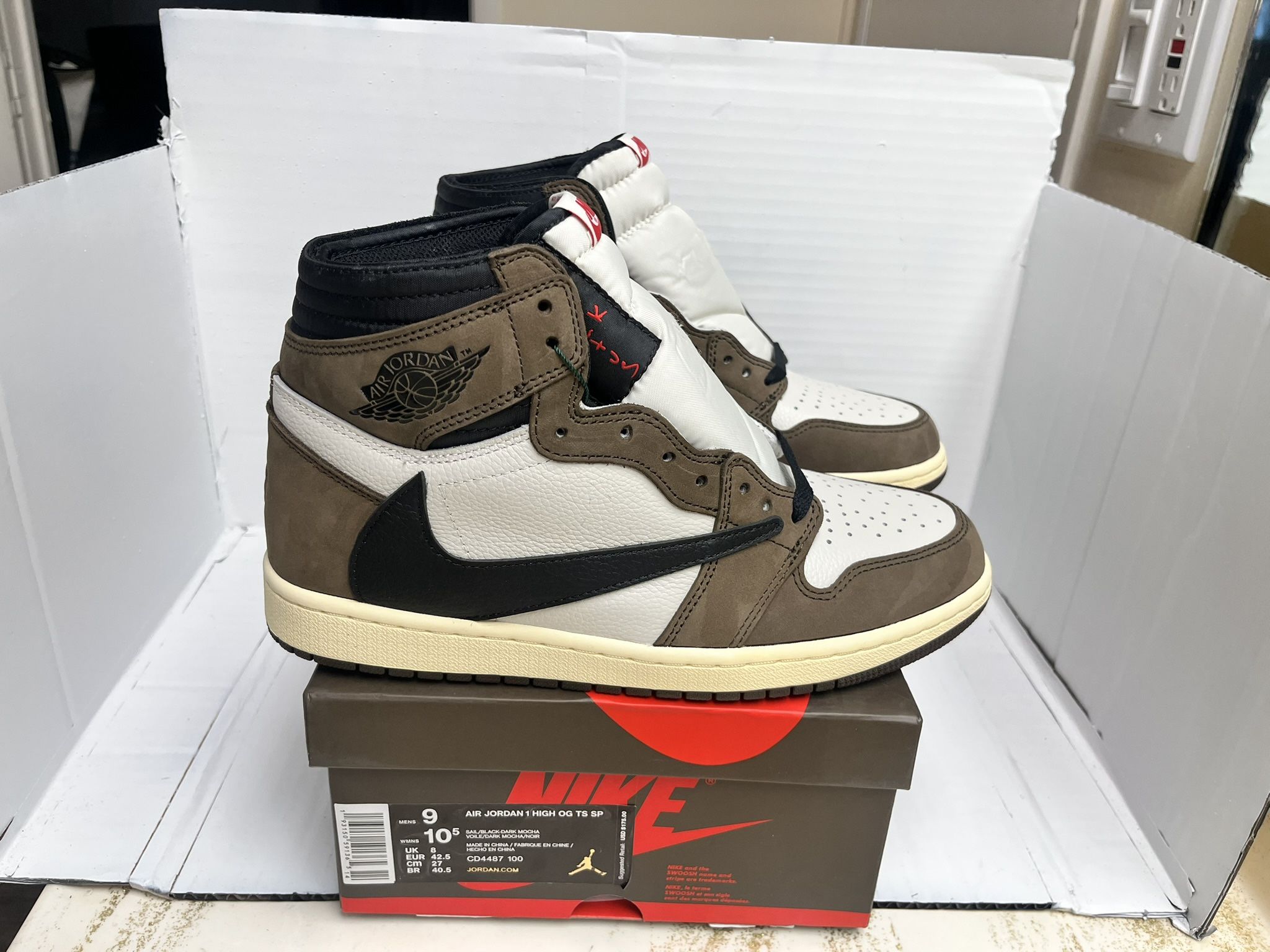 Nike Jordan 1 High Travis Scott Mocha Size 9