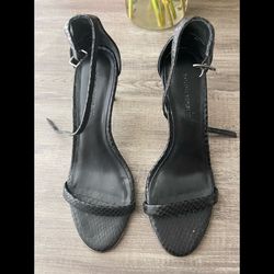 Banana Republic Heels (size 6)