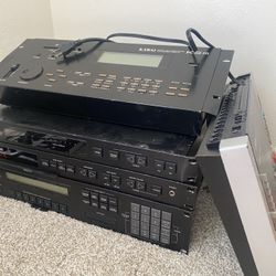 Late 80’s Synthesizers Kawai Yamaha Korg