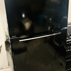 Magic Chef 10.1 cu ft Top Freezer Refrigerator 