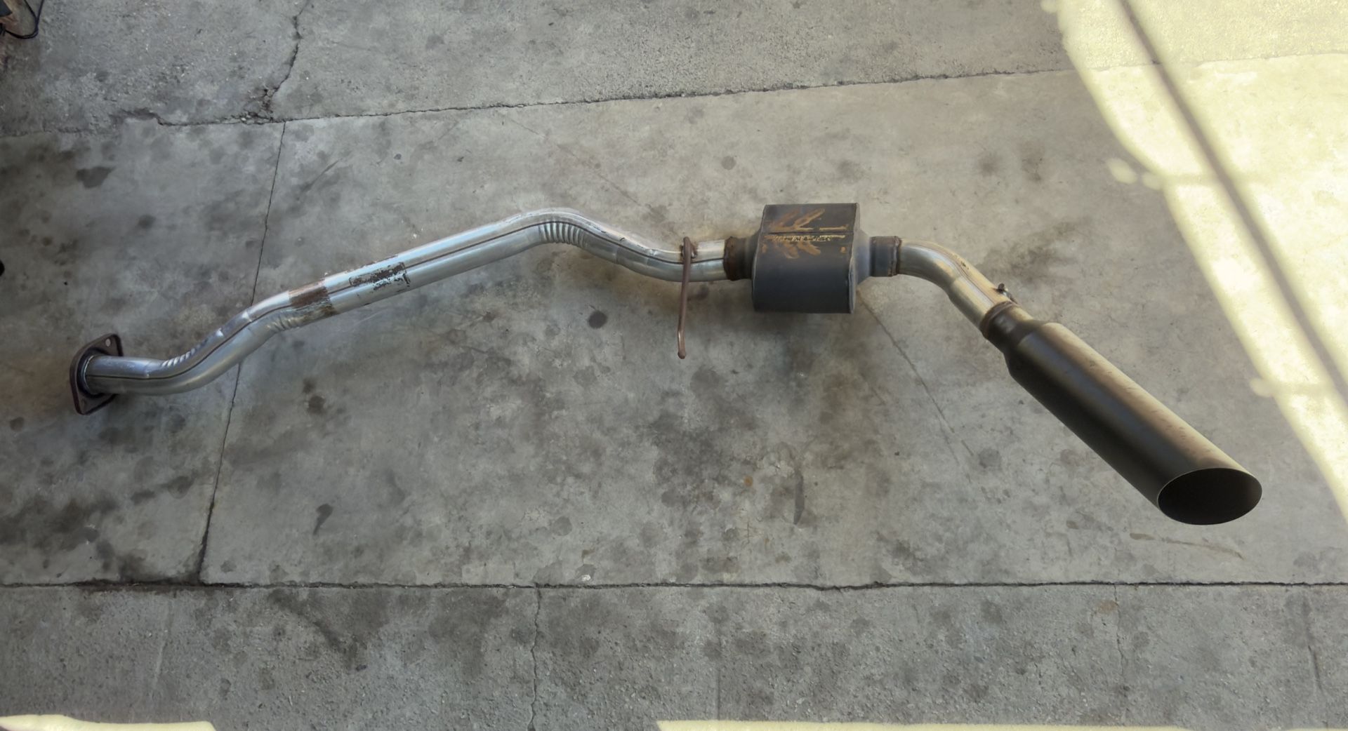 Muffler
