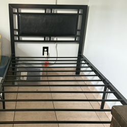2 Twin Metal Bed 
