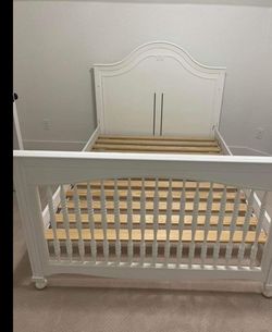 Full Size Bed/toddler Bed/crib