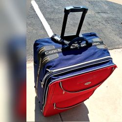 Luggage clean sanitized no bad odor 31" Height by 21" wide in good condition