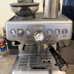 Breville Stainless Steel Barista Express Espresso Machine