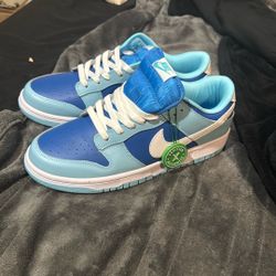 Nike Low Dunks 