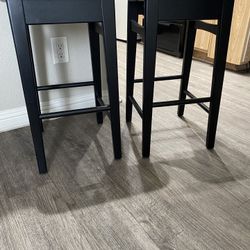 2 Counter Stools $10
