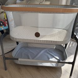 Maxi-Cosi Iora Bassinet 