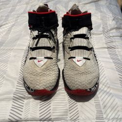 Nike LeBron 17 “LeBron 4 Graffiti” 