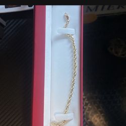 14k Robe Bracelet 