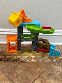 Fisher-Price Little People Load Up ‘N Learn Construction Site