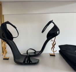 Yves Saint Laurent YSL Logo Black Heels. Size 42/9.5