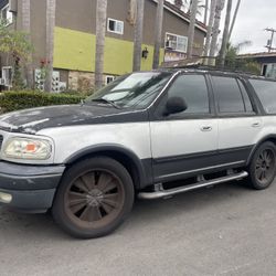Ford And nissian 2 Car For Sell