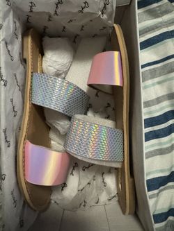 Women/Girl Sandals Size 6 