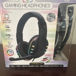 LED Gaming Headphones, https://offerup.com/redirect/?o=UFM0LlBTNS5YQk9Y Series X/S. Nintendo Switch. PC, New, No Holds, Trades, Or Deliveries, Same Da