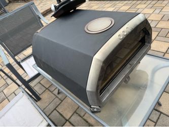 Ooni Karu 16 Pizza Oven