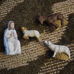 vintage ceramic nativity figurines
