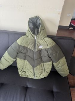 Toddler Nike coat size 7