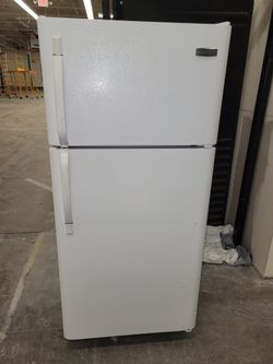 Frigidaire Top Freezer Bottom Fridge
