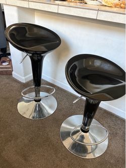 counter bar stools  (2)