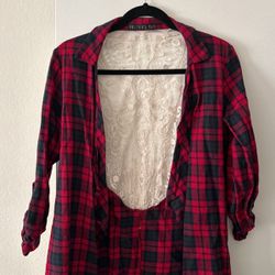 Women Red Burgundy Plaid Flannel Size Large 