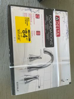 New Delta Foundations 2-Handle Widespread Bathroom Faucet – Chrome