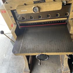 Industrial Paper Cutter