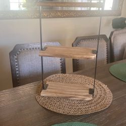 Small Shelves/ Repiza Chica 