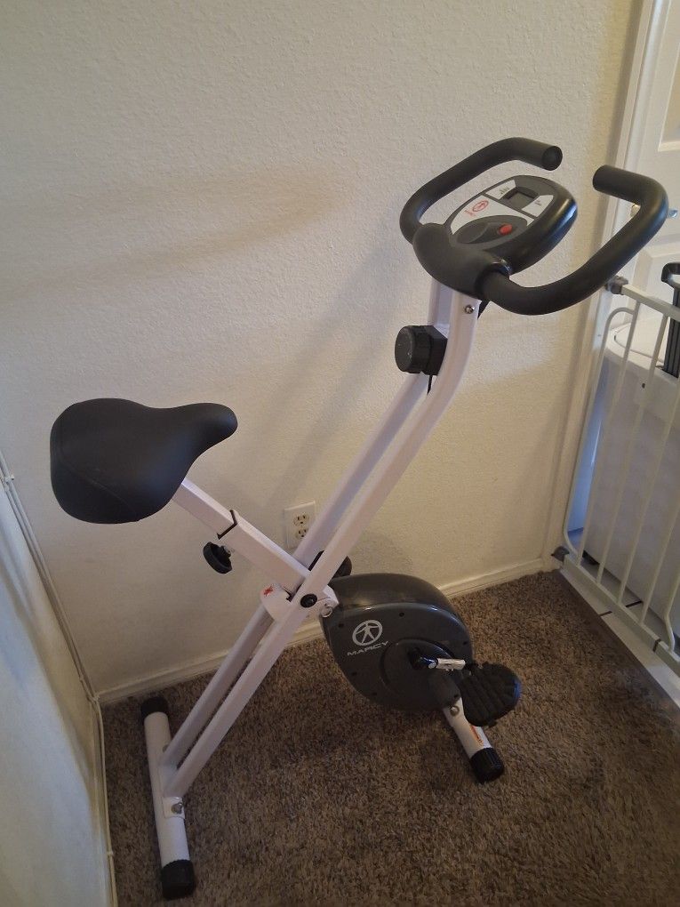 Marcy Foldable Exercise Bike