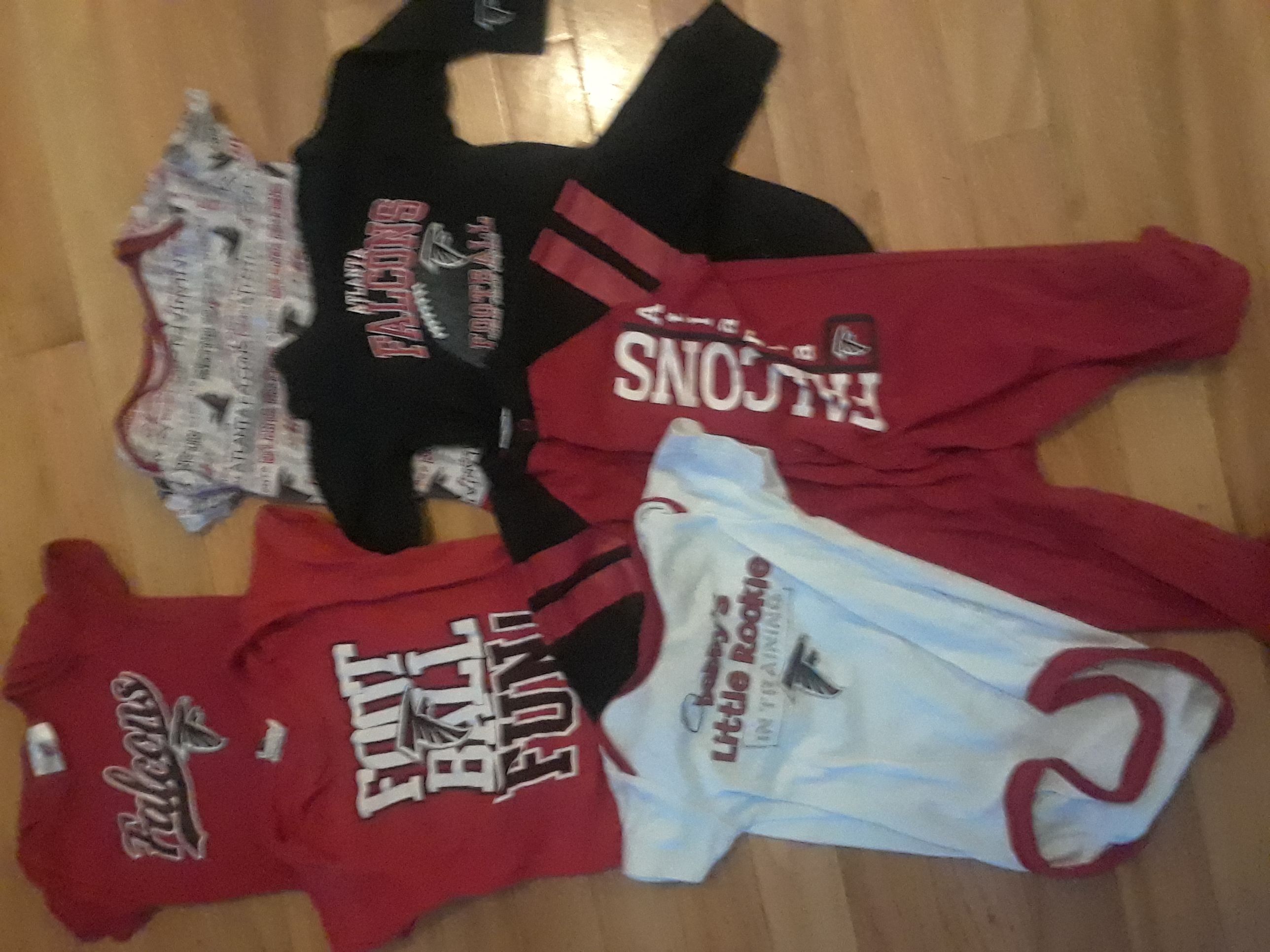 7 Atlanta falcons baby clothes