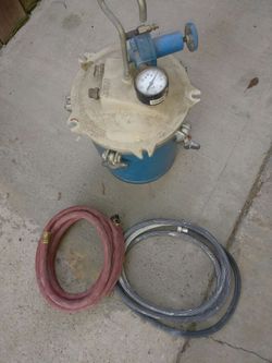 Pressured tank for painting