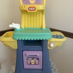 LITTLE TIKES OVEN/ FACET 