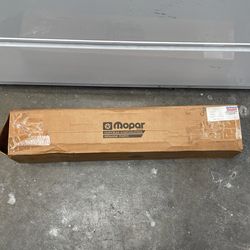 Jeep Wrangler YJ 88-90 OEM 6 Cyl 4.2L Engine Aluminum Valve Cover (contact info removed)689