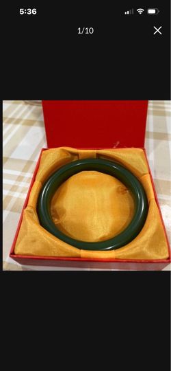 NEW Gorgeous Natural Green Jade 6/7” Bangles. SALE Only $75 🎉