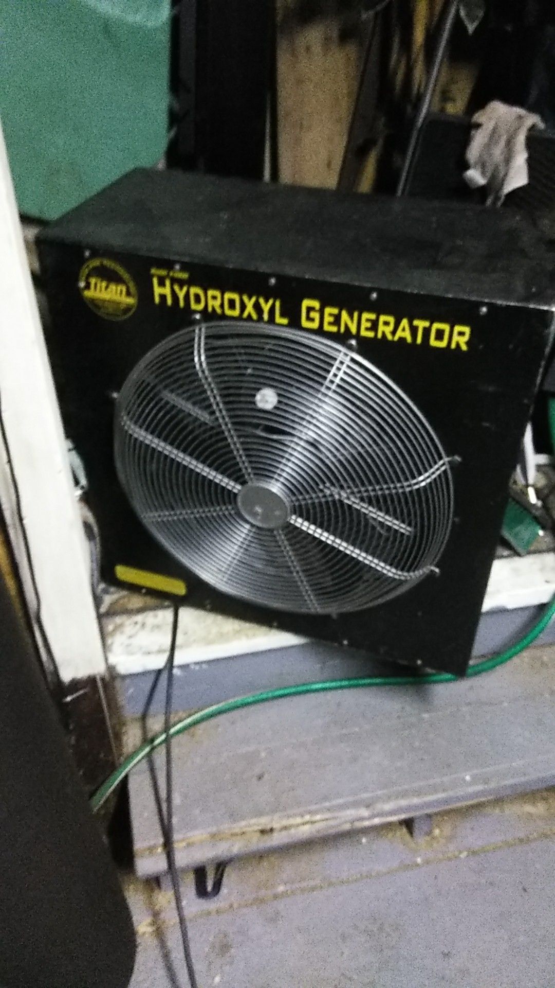 Hydroxyl generator