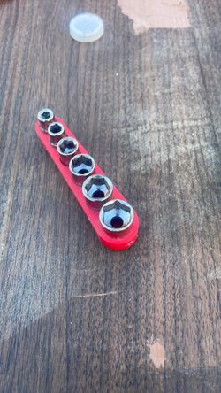 6-Piece Socket Set on Red Rail