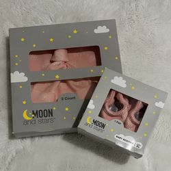 Baby Blanket , Hat , & Baby Booties Set