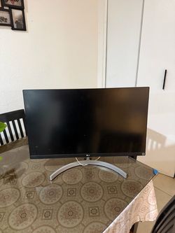 LG monitor 27 “