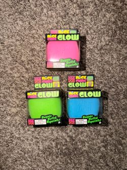 Glow Needoh cube