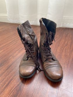 Steve Madden Troopa Size 6