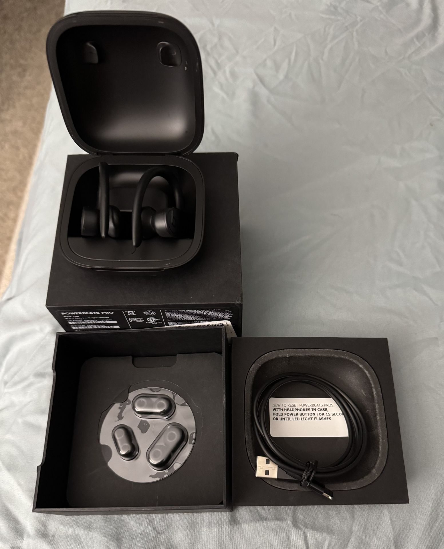 Power Beats Pro Earbuds