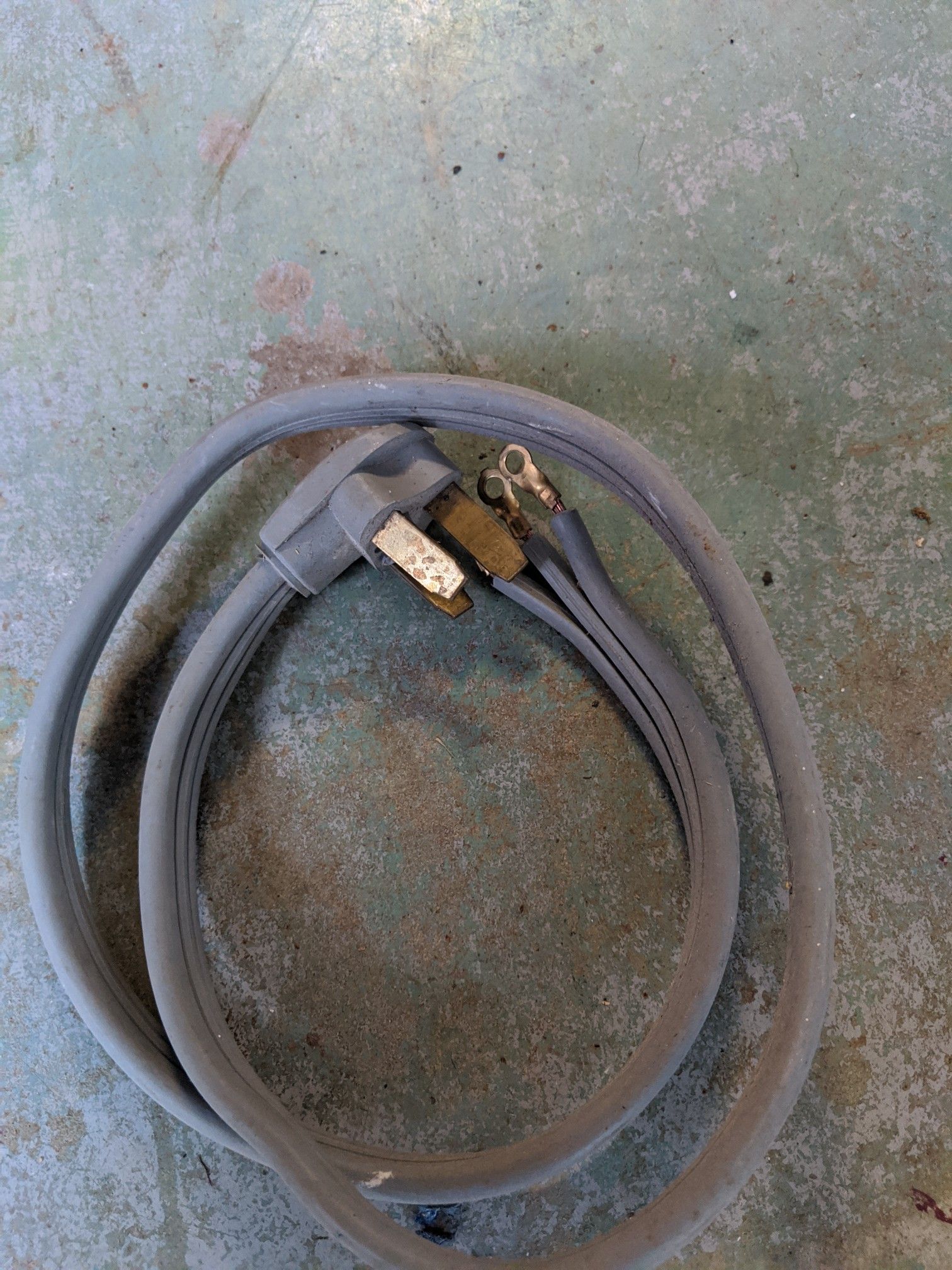 Stove three-prong plug